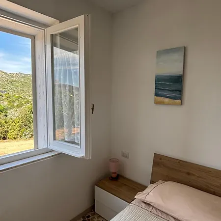 Holiday home B&j Abbiadori